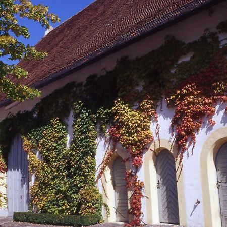 Markgraeflich Badischer Gasthof Schwanen Salem  Extérieur photo