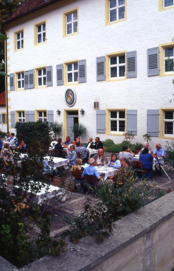 Hotel Markgraeflich Badischer Gasthof Schwanen à Salem  Extérieur photo