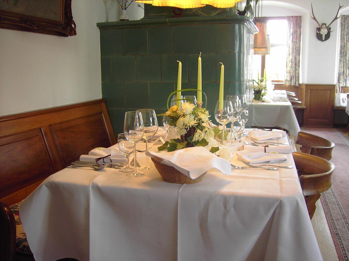 Markgraeflich Badischer Gasthof Schwanen Salem  Extérieur photo